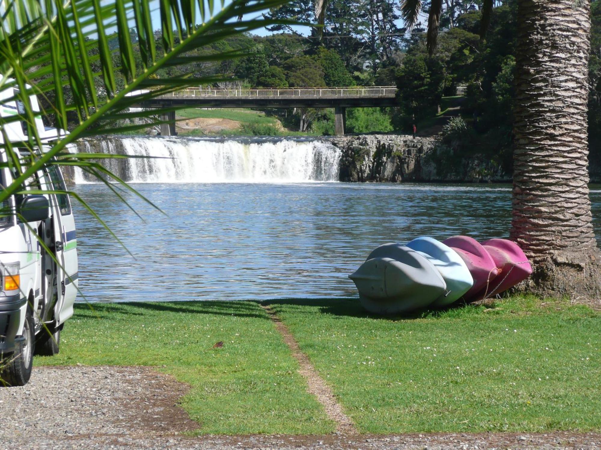 Waterfalls Estate - Motel & Campground Paihia Kültér fotó